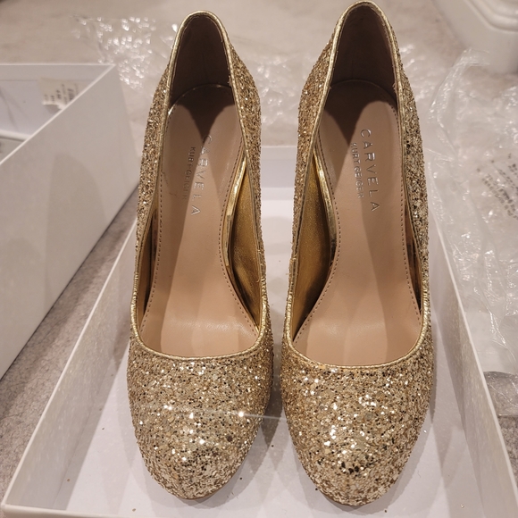 Carvela Kurt Geiger Antibes Gold Glitter Heel Pump - Picture 4 of 11
